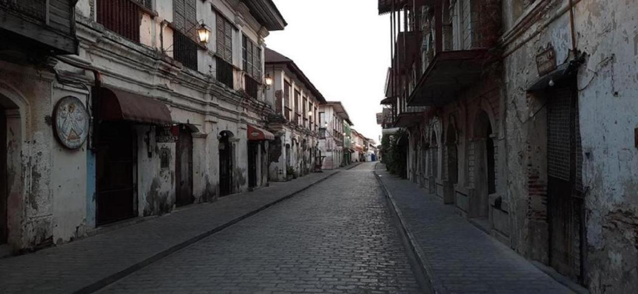 Escolta'S Homey Lodge Vigan Exterior photo